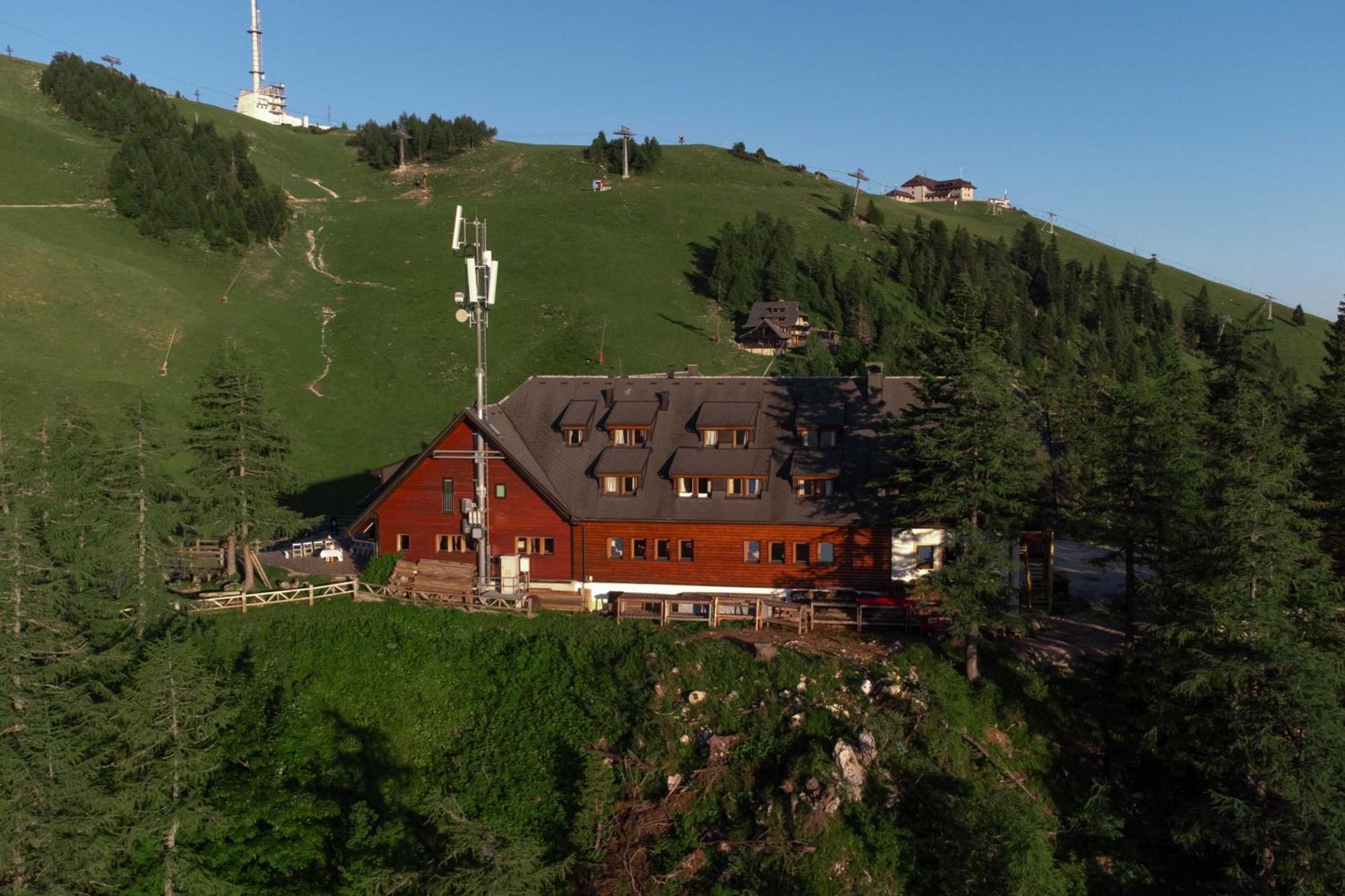 Hotel Krvavec Cerklje na Gorenjskem Exteriér fotografie